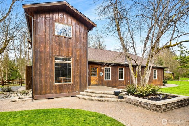 19529 17th Drive NE, Arlington, WA 98223