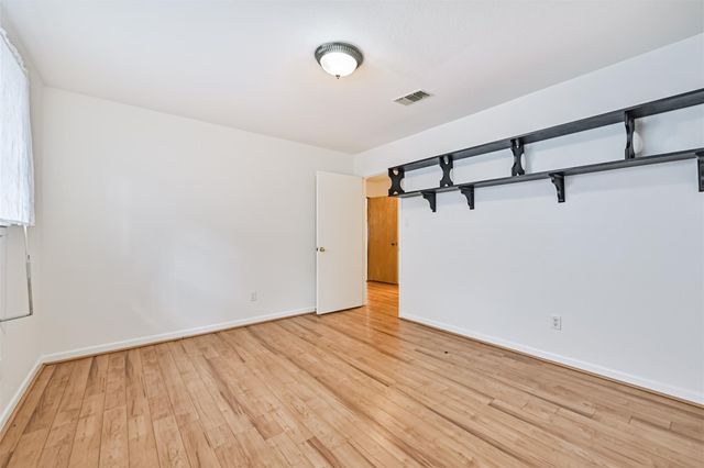 2920 Heron Drive, Galveston, TX 77551