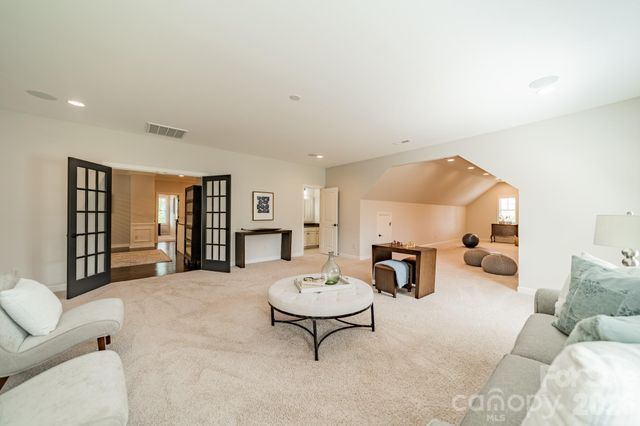 701 Copper Tree Lane, Waxhaw, NC 28173
