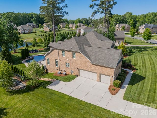701 Copper Tree Lane, Waxhaw, NC 28173