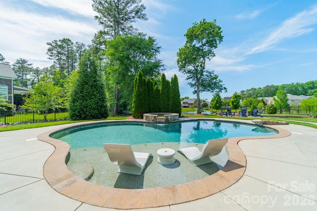 701 Copper Tree Lane, Waxhaw, NC 28173