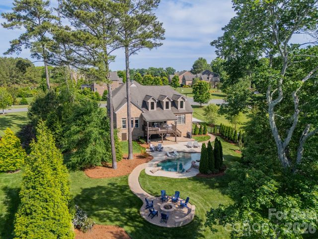 701 Copper Tree Lane, Waxhaw, NC 28173