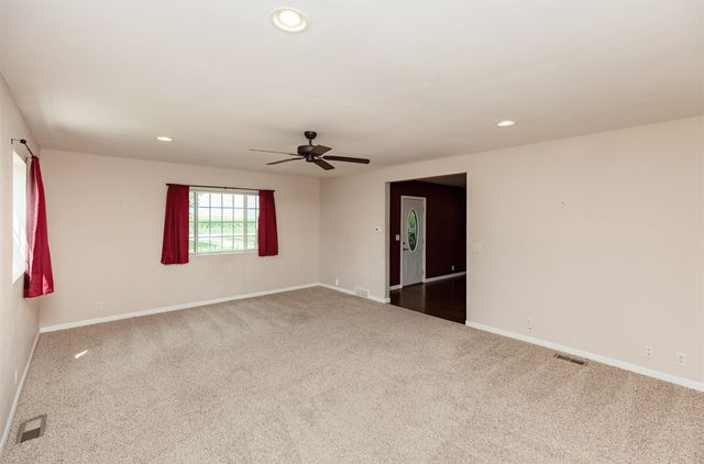 30048 520th Avenue, Kelley, IA 50134