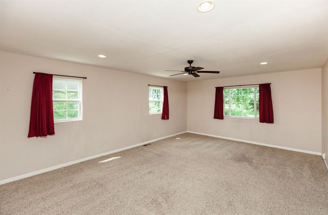 30048 520th Avenue, Kelley, IA 50134