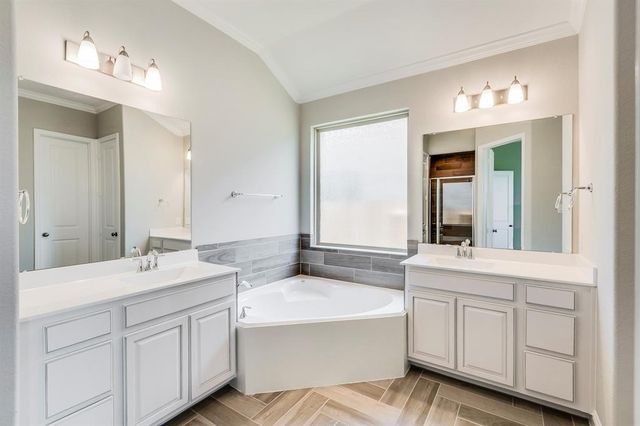 8019 Clearwater Glen Court, Richmond, TX 77407