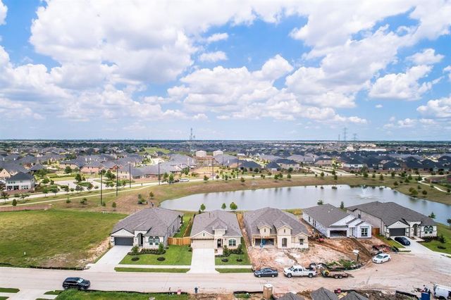 8019 Clearwater Glen Court, Richmond, TX 77407