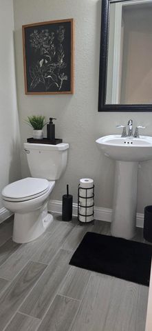 8019 Clearwater Glen Court, Richmond, TX 77407