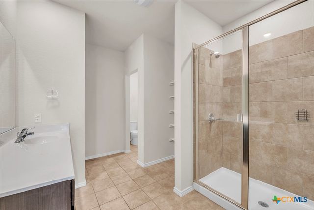6106 Amelia Earhart Boulevard, Killeen, TX 76543
