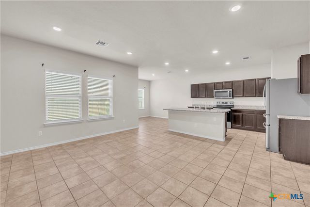 6106 Amelia Earhart Boulevard, Killeen, TX 76543