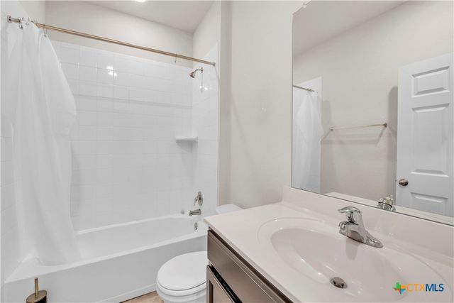6106 Amelia Earhart Boulevard, Killeen, TX 76543
