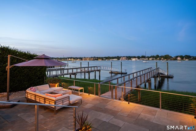 30 Shorefront Park, Norwalk, CT 06854