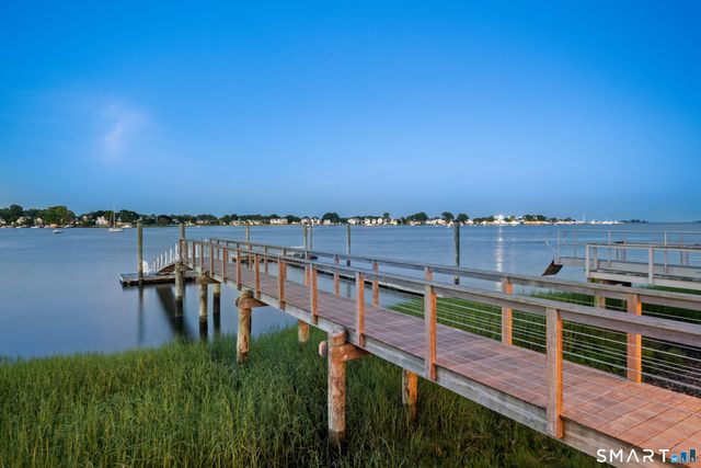 30 Shorefront Park, Norwalk, CT 06854