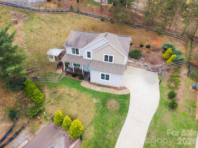 21 Moss Pink Place, Asheville, NC 28806