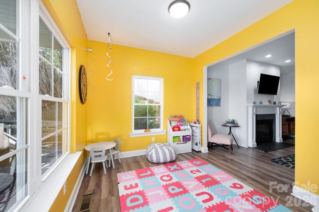 21 Moss Pink Place, Asheville, NC 28806