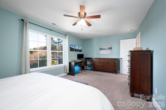 21 Moss Pink Place, Asheville, NC 28806