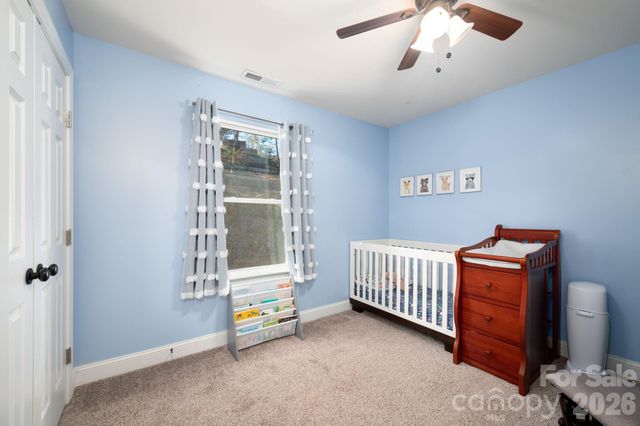 21 Moss Pink Place, Asheville, NC 28806