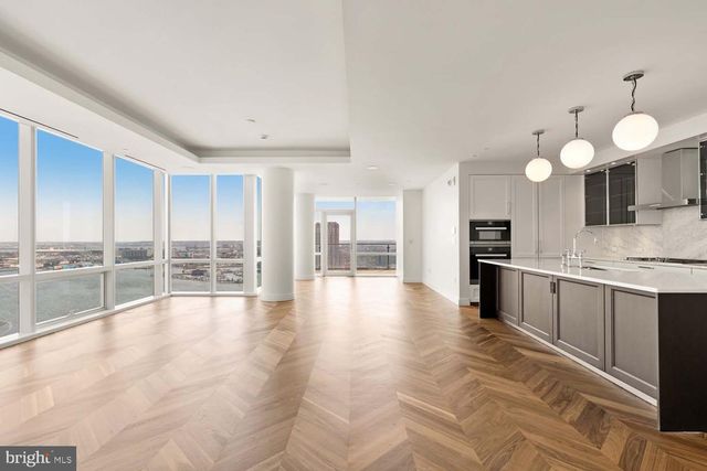 300 International Dr Unit 1904, Baltimore, MD 21202