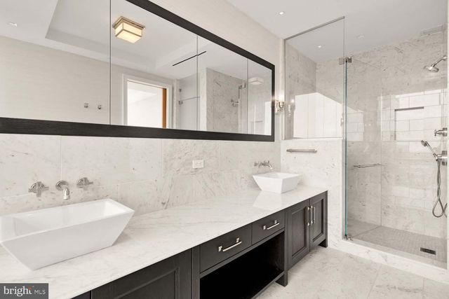 300 International Dr Unit 1904, Baltimore, MD 21202