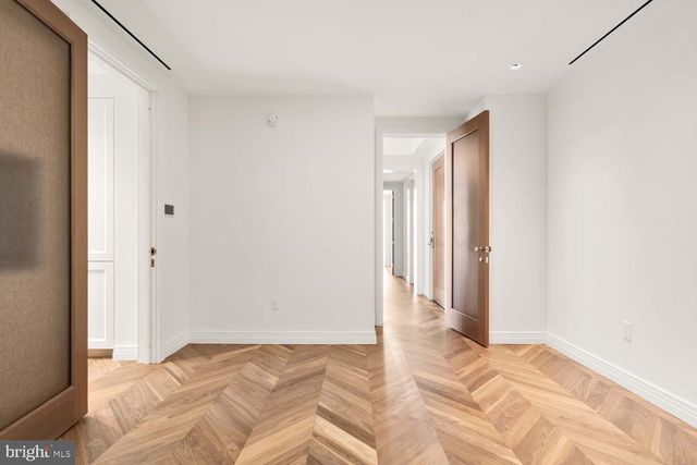 300 International Dr Unit 1904, Baltimore, MD 21202