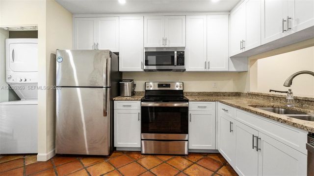 3014 NE 21st Terrace, Fort Lauderdale, FL 33306
