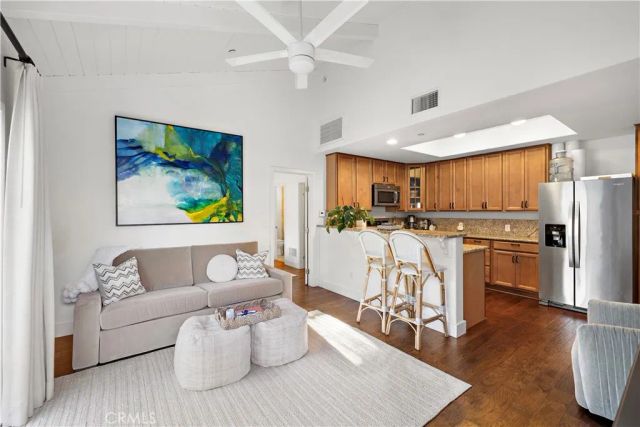 1315 Dunning Drive B, Laguna Beach, CA 92651