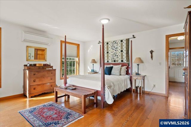 41235 Oupor Dr, Scio, OR 97374