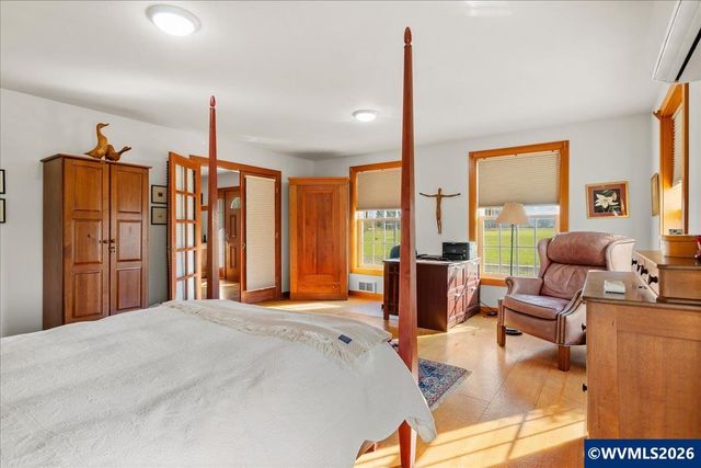 41235 Oupor Dr, Scio, OR 97374