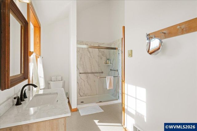 41235 Oupor Dr, Scio, OR 97374