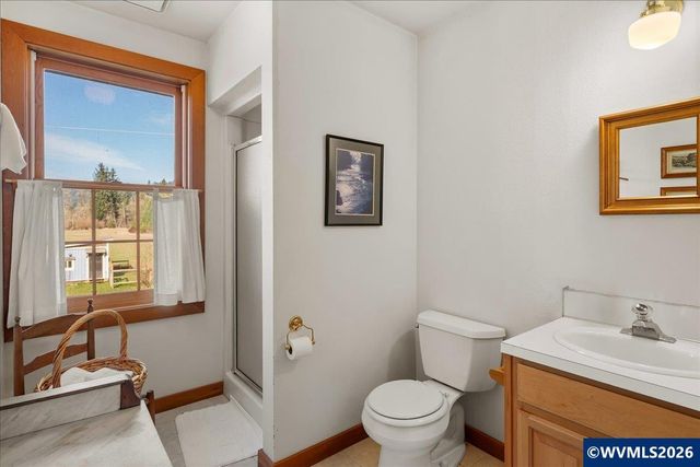 41235 Oupor Dr, Scio, OR 97374