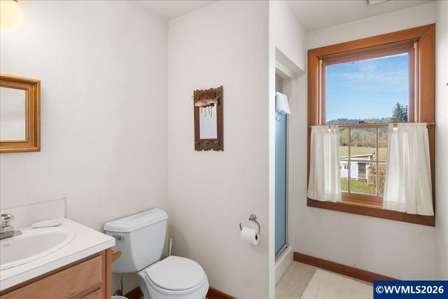 41235 Oupor Dr, Scio, OR 97374