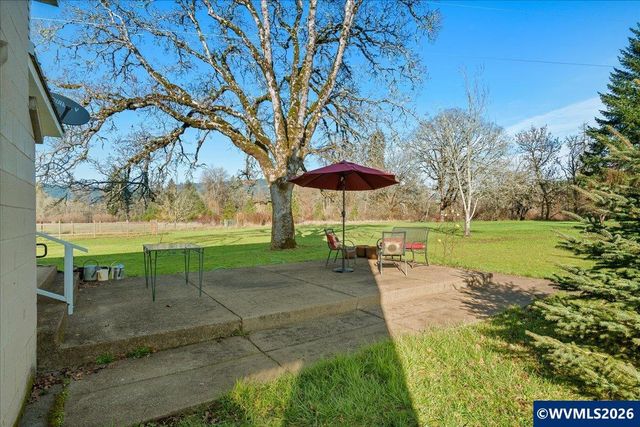 41235 Oupor Dr, Scio, OR 97374