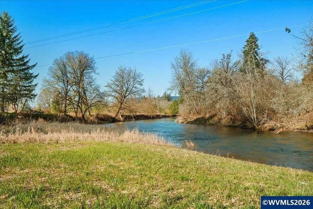 41235 Oupor Dr, Scio, OR 97374