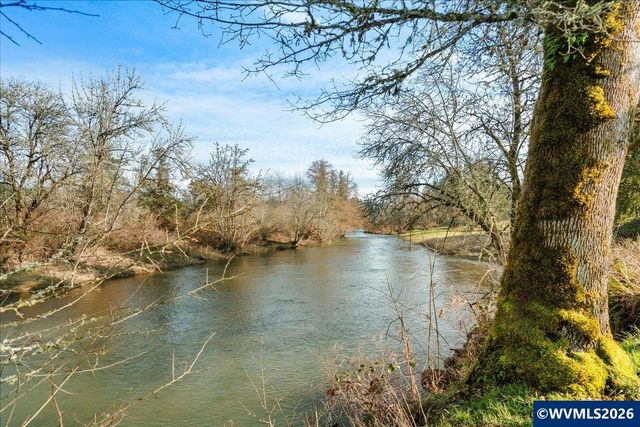 41235 Oupor Dr, Scio, OR 97374