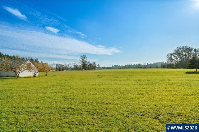 41235 Oupor Dr, Scio, OR 97374