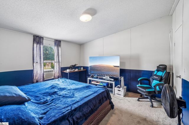 620 Courtland Way, Greer, SC 29651
