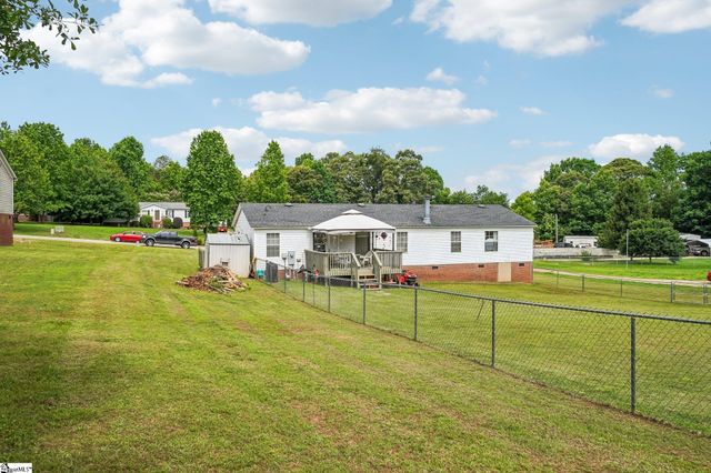 620 Courtland Way, Greer, SC 29651
