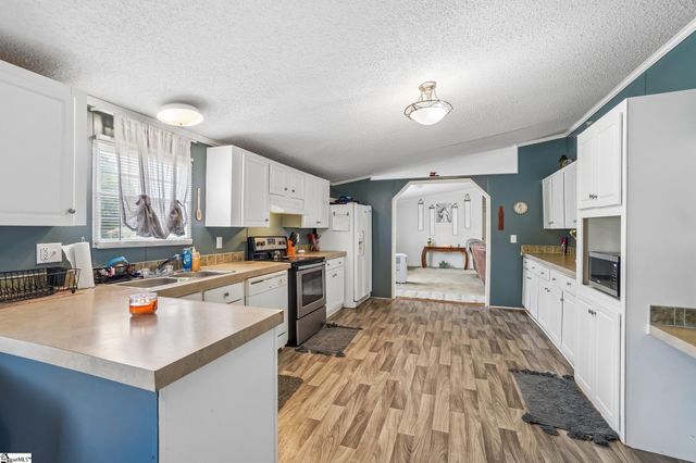 620 Courtland Way, Greer, SC 29651