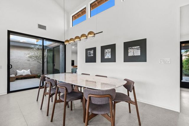 391 Gran Via, Palm Desert, CA 92260