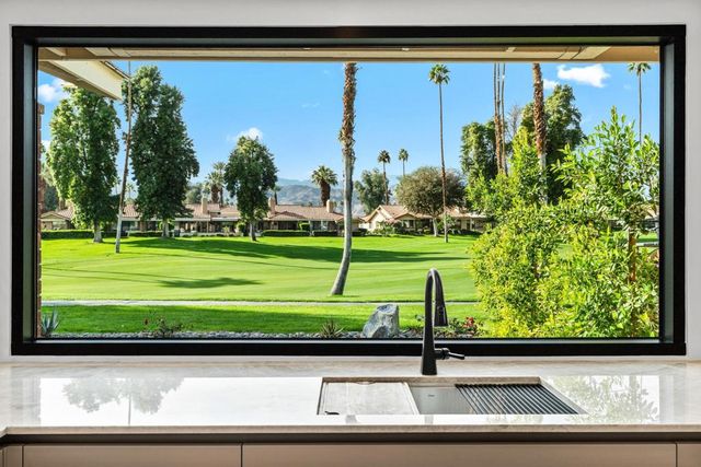 391 Gran Via, Palm Desert, CA 92260