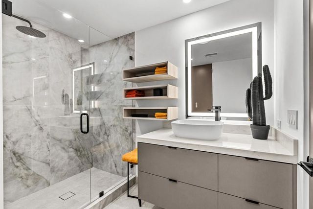 391 Gran Via, Palm Desert, CA 92260