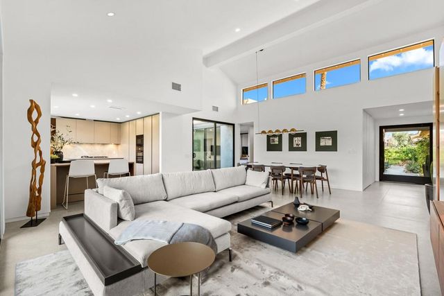 391 Gran Via, Palm Desert, CA 92260