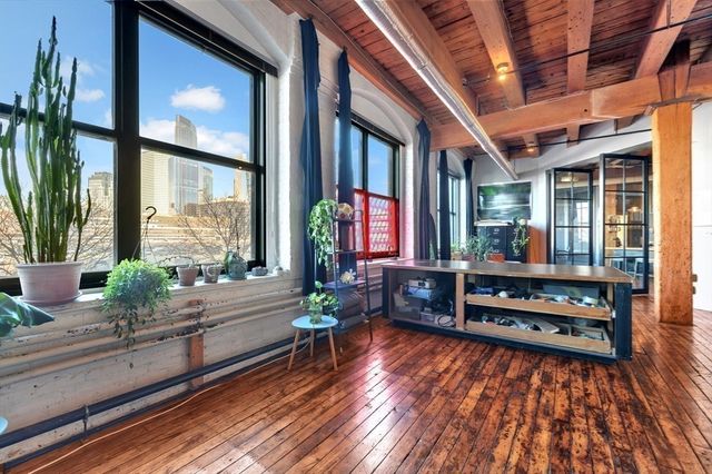 249 A Studio 26, Boston, MA 02210