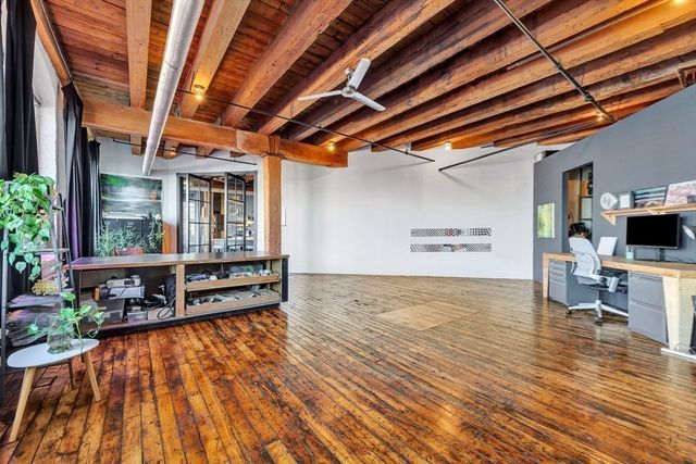 249 A Studio 26, Boston, MA 02210