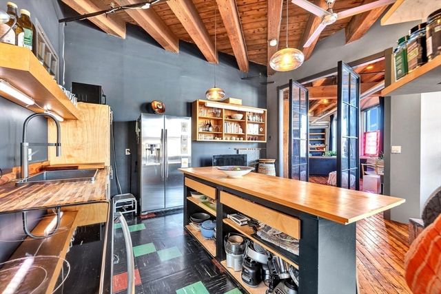 249 A Studio 26, Boston, MA 02210