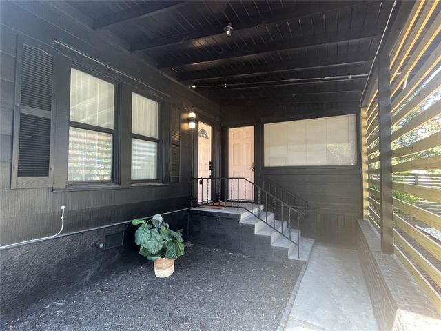 1403 Newfield LN, Austin, TX 78703