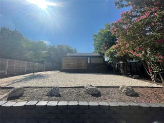 1403 Newfield LN, Austin, TX 78703