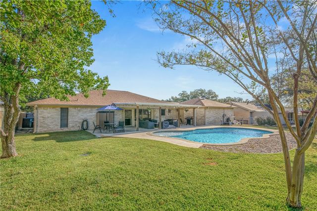 2513 Arbor Drive, Bryan, TX 77802