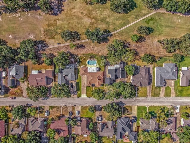 2513 Arbor Drive, Bryan, TX 77802