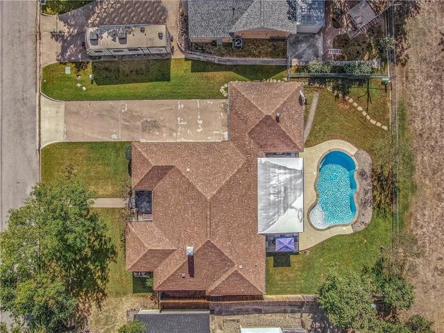 2513 Arbor Drive, Bryan, TX 77802
