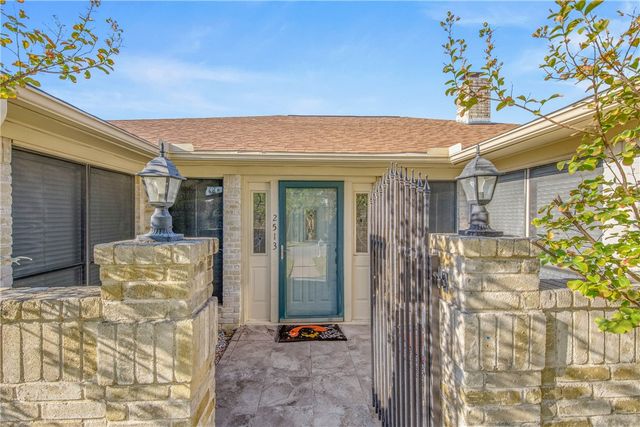 2513 Arbor Drive, Bryan, TX 77802